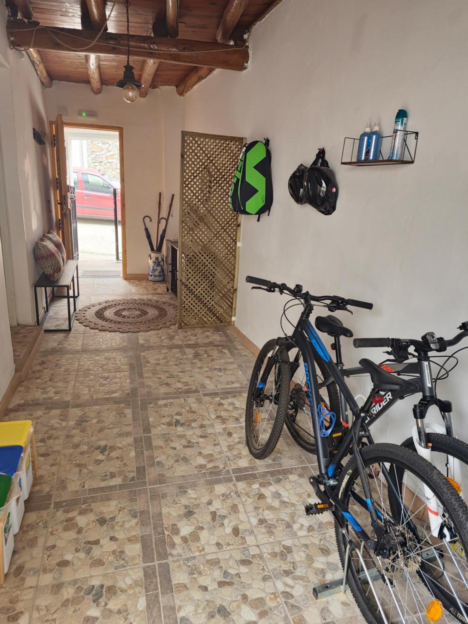 Apartamentos Rurales Tinguaton Aldeanueva de Barbarroya ภายนอก รูปภาพ